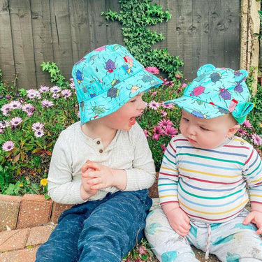 Kids sun bucket hat in blue with bug print (Image #6)