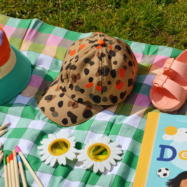 Kids sun baseball hat in neutral leopard print (Image #6)