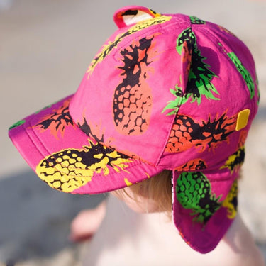 Kid wearing pineapple print sun hat (Image #9)