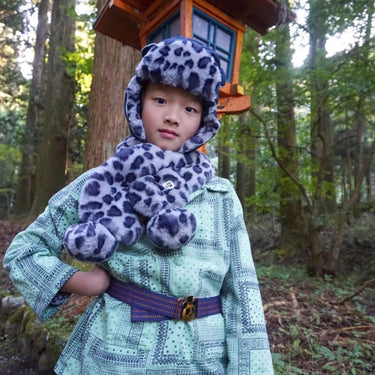 Kids Arctic Cub Hat: Navy with Leopard Fur (Image #9)